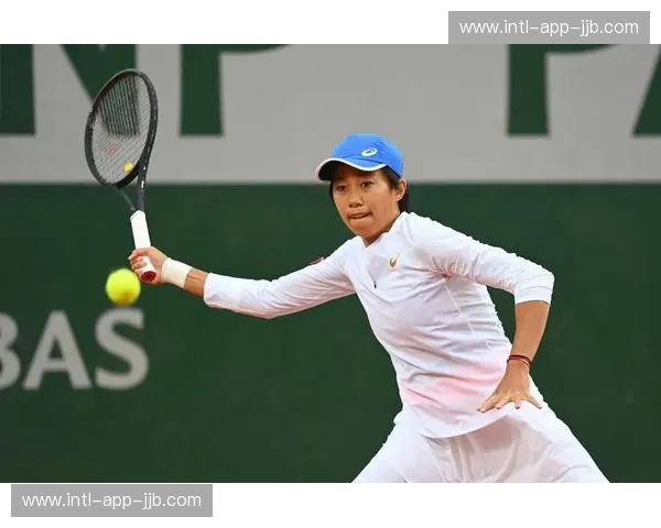 王者对决，网坛双姝的荣耀之战：凯斯vs张帅